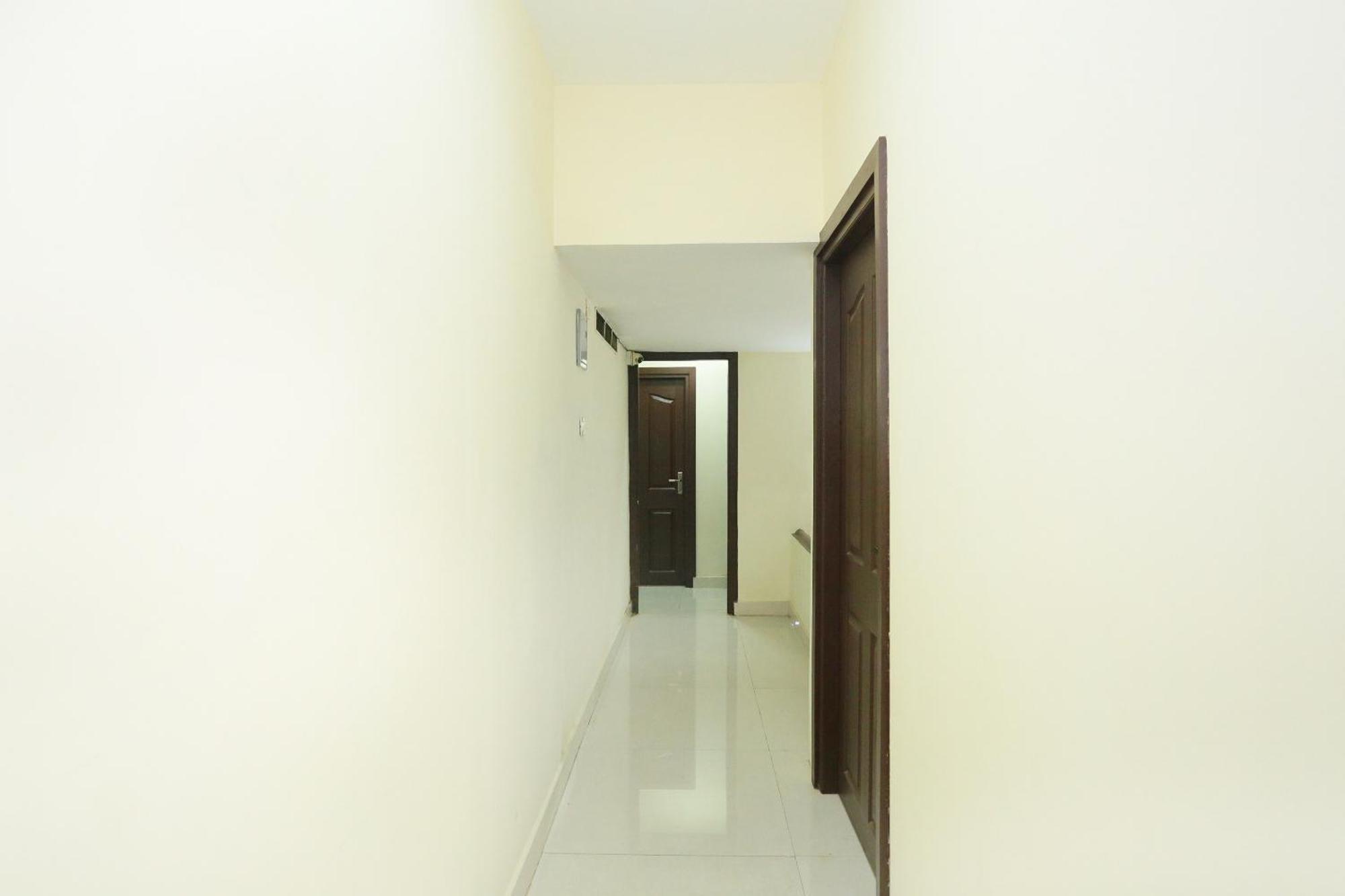 Hotel O Malabar Plaza Коччи Экстерьер фото